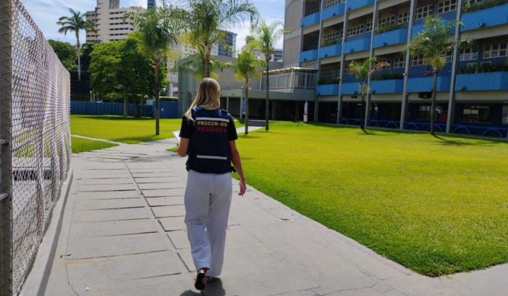 Mensalidades escolares em Goiânia têm variação de até 148%, aponta Procon Goiás