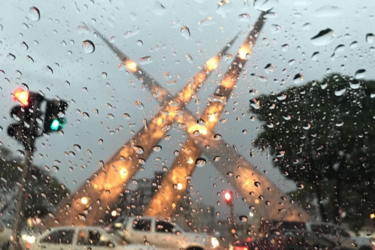 Inmet emite alerta para tempestades e ventos de até 100 km/h em Goiás