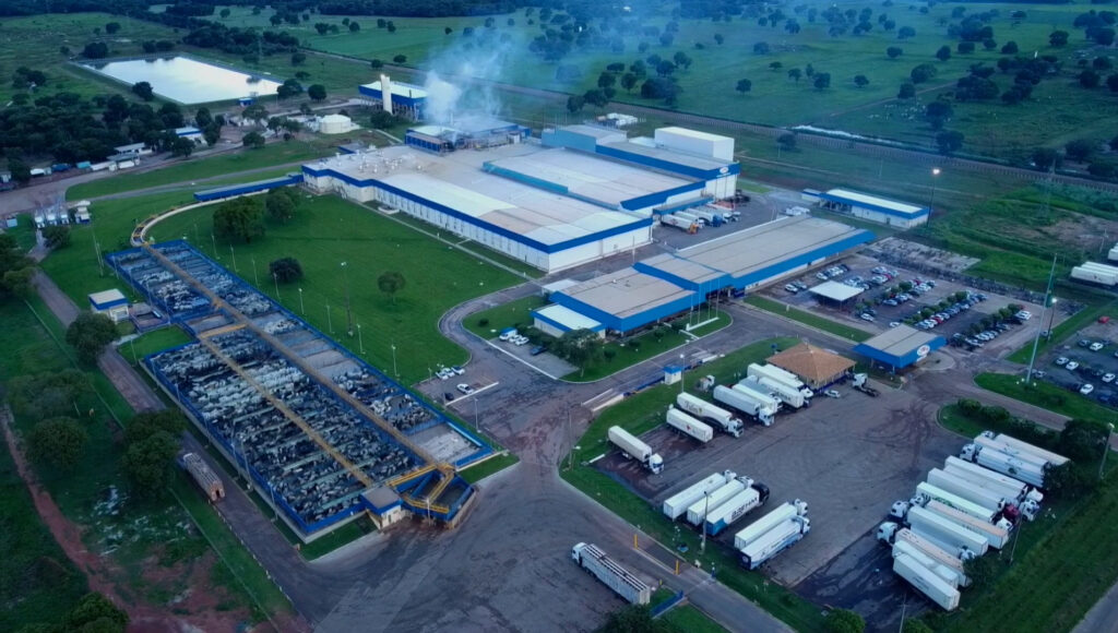 JBS abre vagas de emprego em seis cidades goianas; saiba como participar