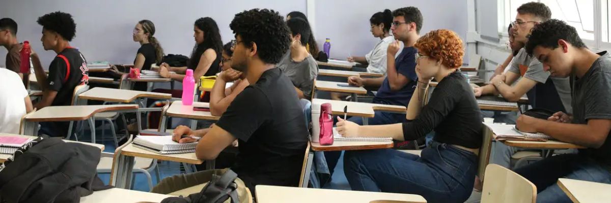 Divulgado edital de concurso público em Valparaíso de Goiás com 30 vagas; veja como se inscrever