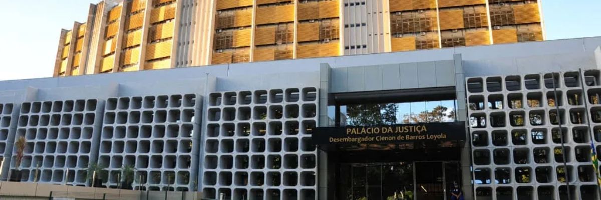 Cabeleireira receberá R$ 15 mil após ter sete dentes extraídos indevidamente, em Goiânia