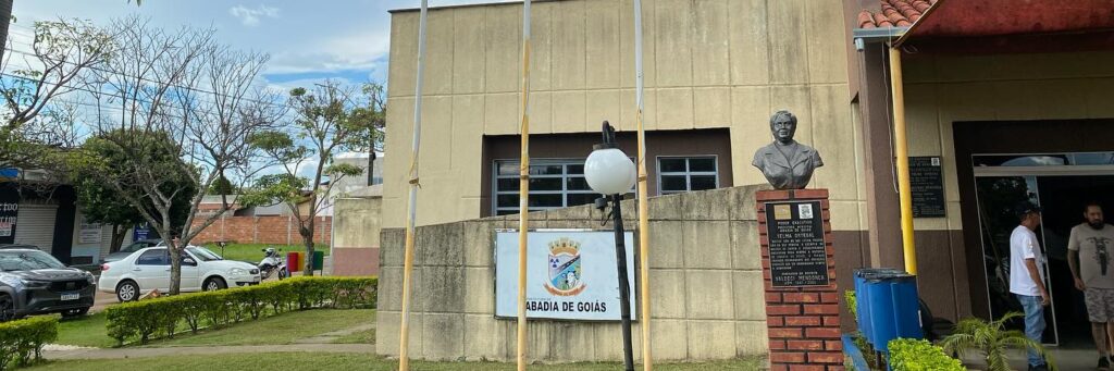 Prefeitura de Abadia de Goiás abre processo seletivo com 972 vagas e salários de até R$ 4,5 mil