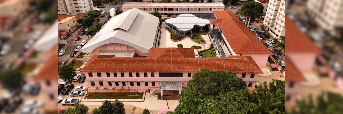 Lyceu de Goiânia reabre como escola bilíngue e amplia oferta de ensino integral