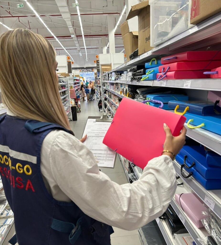 Pesquisa aponta diferença de até 812% em itens escolares vendidos em Goiânia