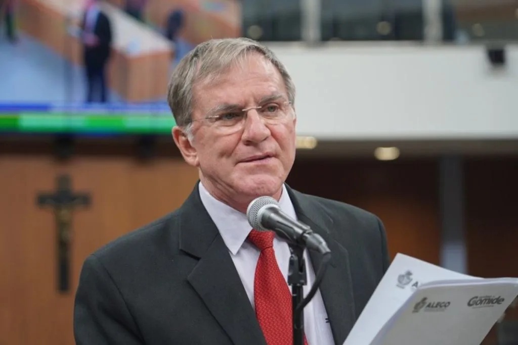 Deputado Antônio Gomide sofre acidente na BR-060, entre Anápolis e Brasília