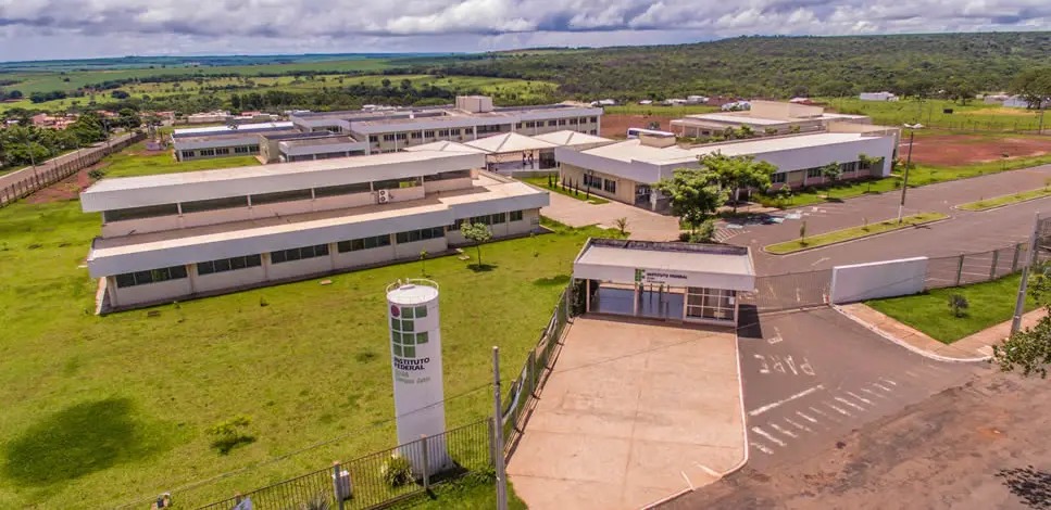 IFG abre seleção para professores substitutos com salários de até R$ 8 mil