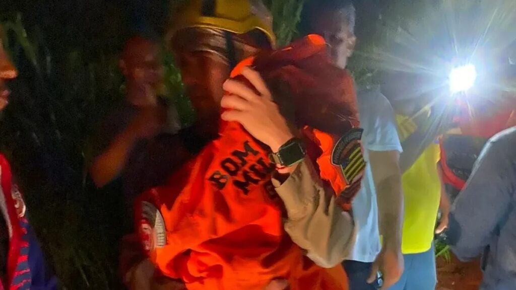 Após horas de buscas, criança desaparecida é encontrada com vida em área de mata em Goianira