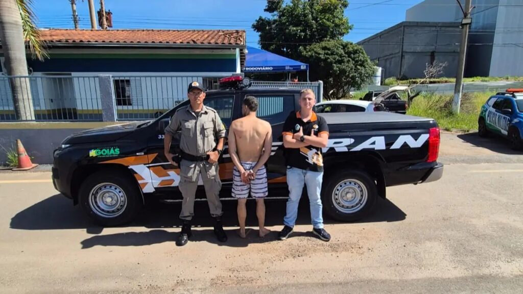 Motorista atropela motociclista, invade o Detran-GO e é preso em Goiânia