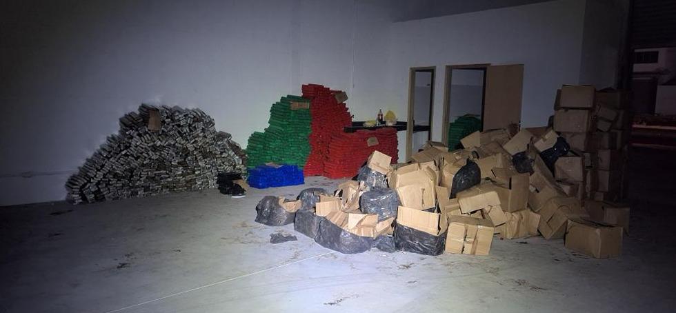 Operação Fora de Rota desarticula grupo que transportou mais de duas toneladas de maconha em Goiás