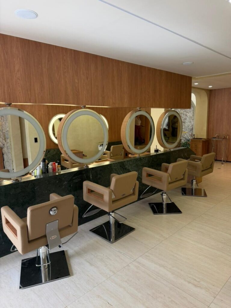 “Maquiador de famosos” é alvo de operação por suspeita de desvio de R$ 300 mil em Goiânia