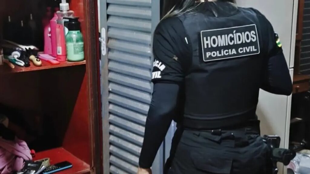 Operação mira grupo suspeito de ameaçar juíza e promotor em Serranópolis