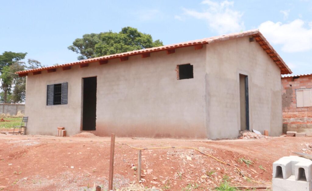 Moradores de Trindade podem receber auxílio para construir ou reformar casa