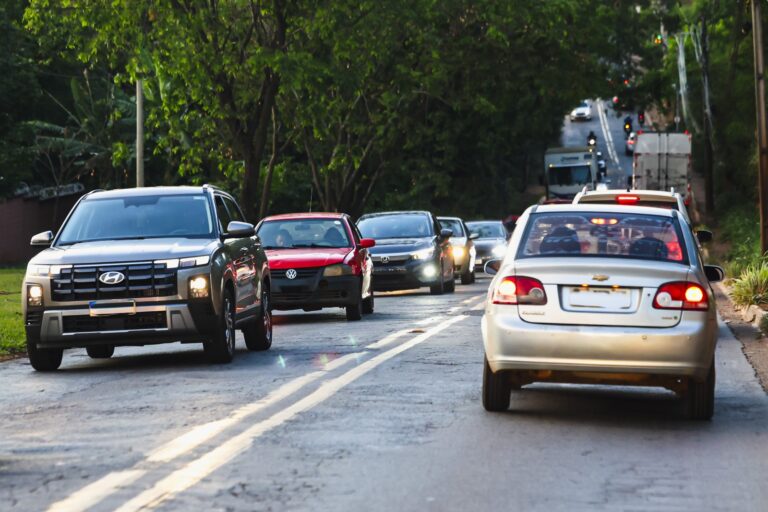 Donos de veículos têm até esta quarta-feira (15) para pagar IPVA e licenciamento