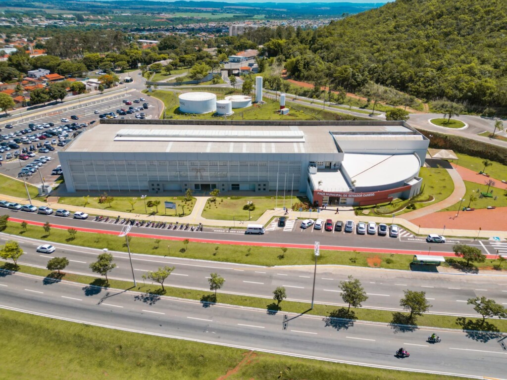 Mais de 6 mil oportunidades são abertas em concurso público de Senador Canedo; salários vão até R$ 9,9 mil