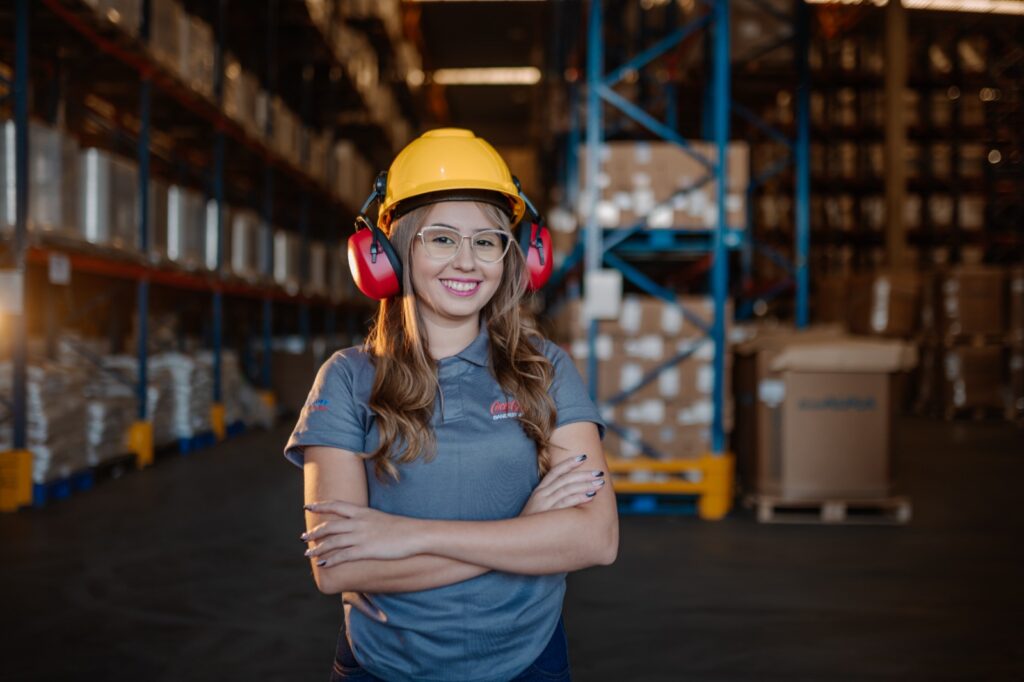 Coca-Cola Bandeirantes abre mais de 40 vagas de emprego em Trindade e Aparecida