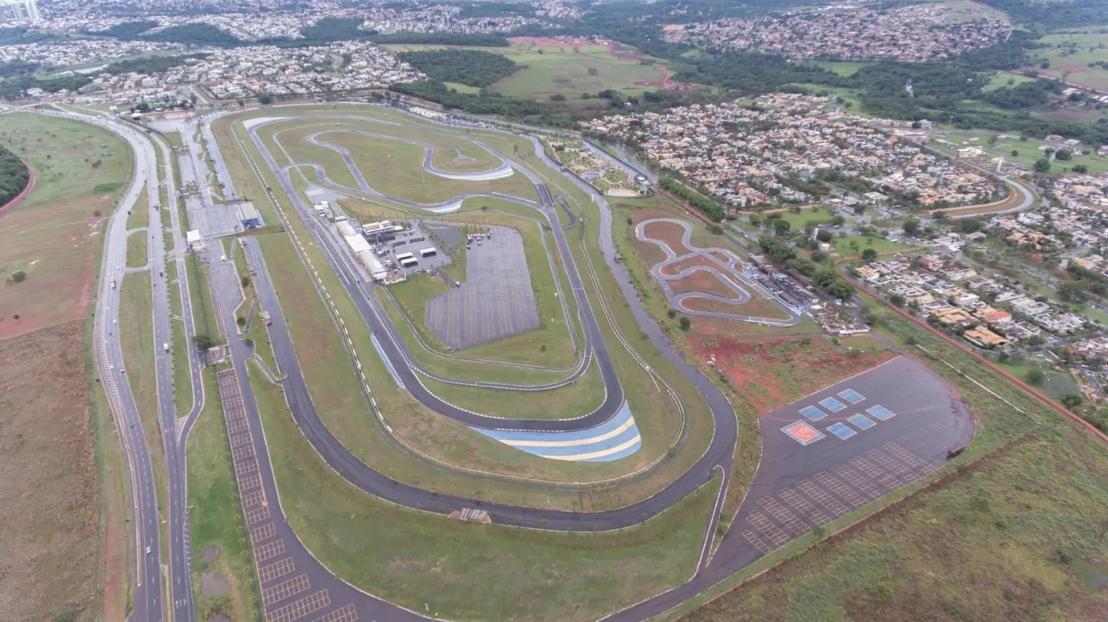 Autódromo de Goiânia é reaberto para ciclistas após reforma de R$ 250 milhões