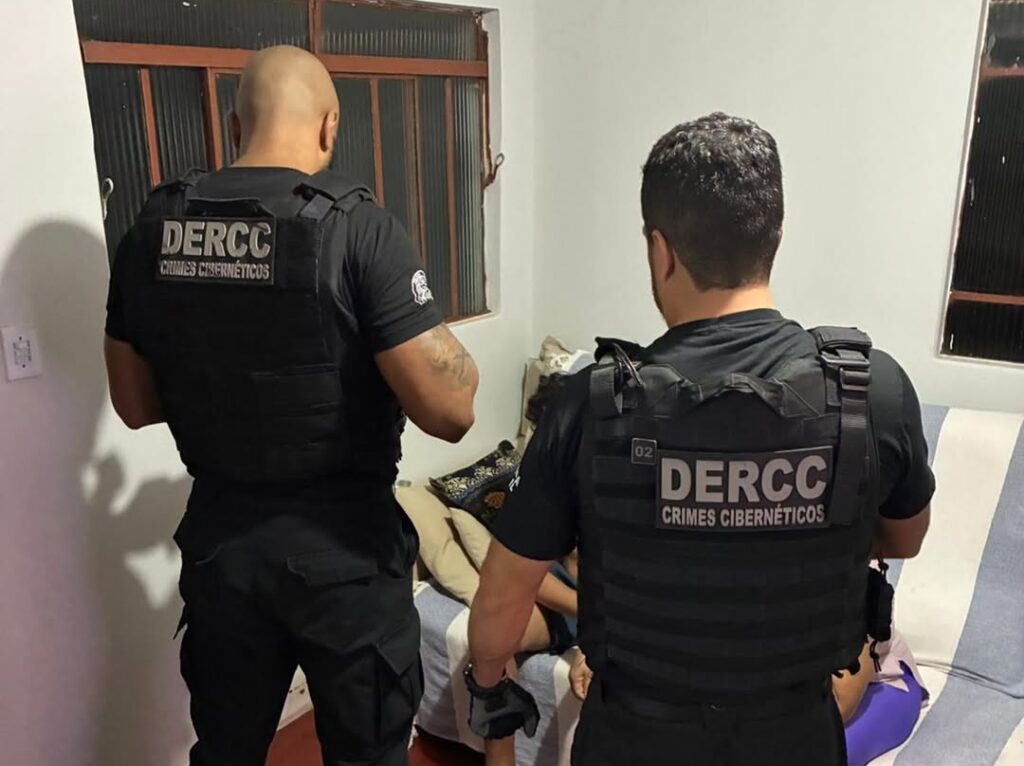 Polícia Civil faz operação contra armazenamento de material de abuso infantil em Goiânia
