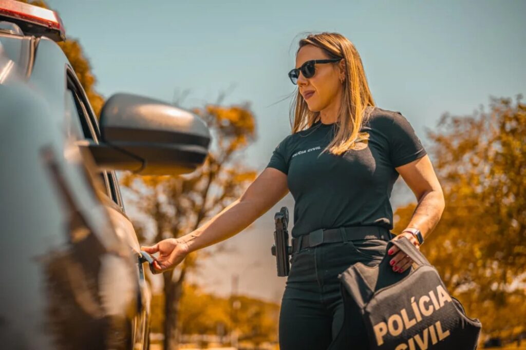 Homem é preso após tentar atacar mãe grávida com punhal em Trindade