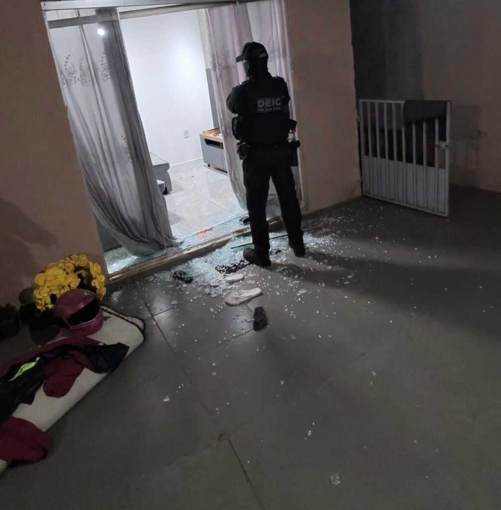 Operação prende grupo suspeito de furtar R$ 500 mil em joias em shopping de Goiânia