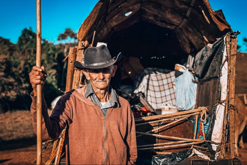 Série documental acompanha carreiro de 90 anos durante de Orizona a Romaria do Divino Pai Eterno, em Trindade