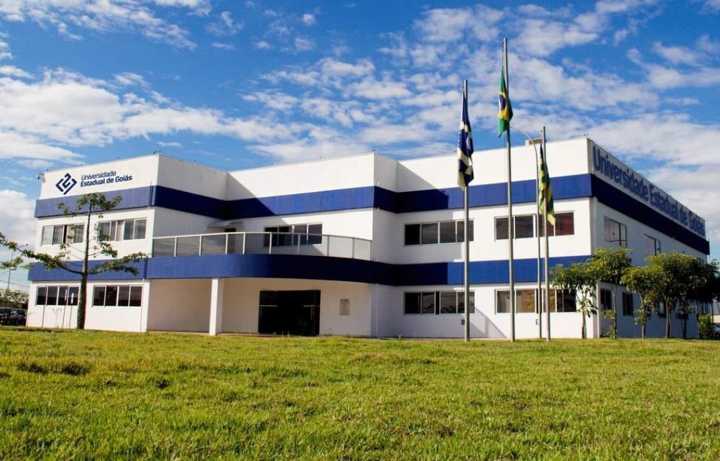 UEG divulga resultado final do Vestibular 2026/2; matrículas começam em julho