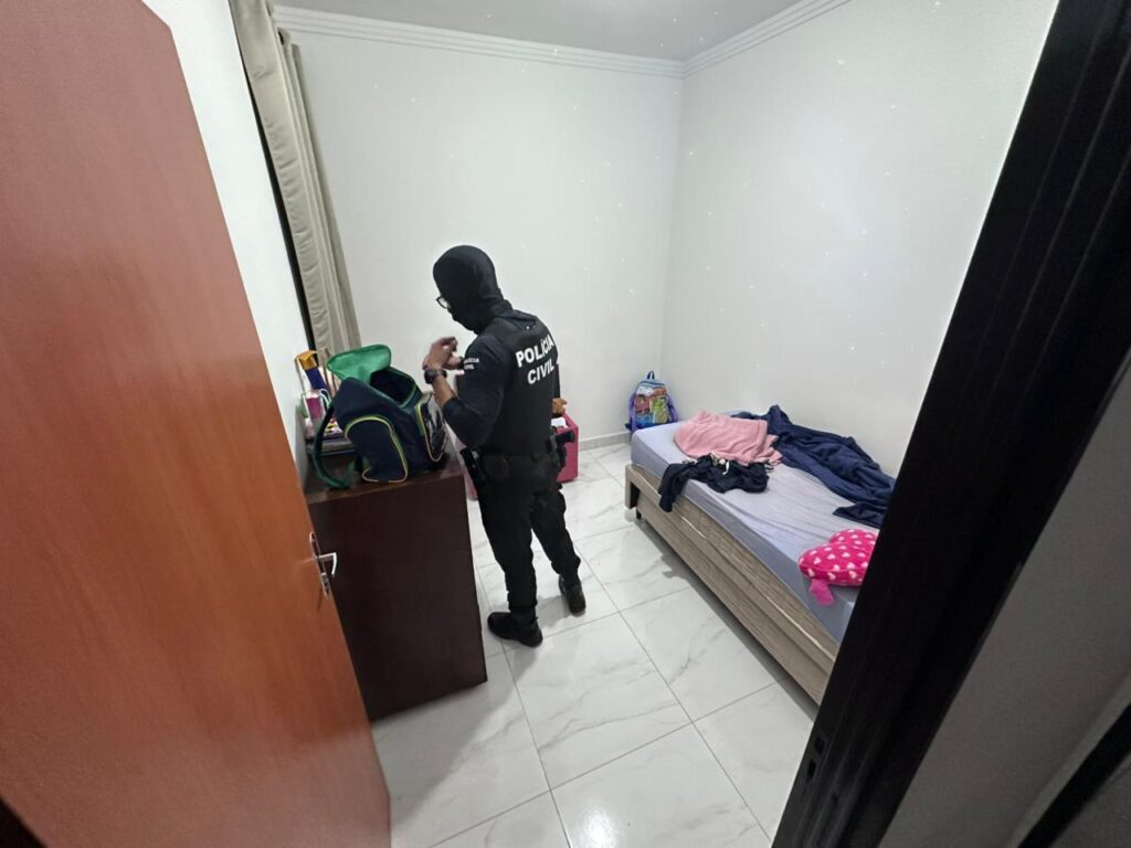 Operação da PCGO cumpre 52 medidas cautelares contra grupo investigado por tráfico de drogas