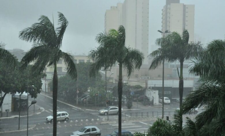 Goiás entra em alerta para tempestades com risco de granizo nesta quinta-feira
