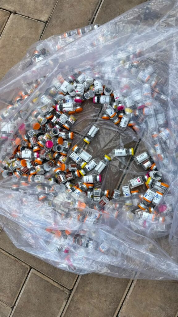PRF apreende cerca de 700 ampolas de medicamentos controlados na BR-452