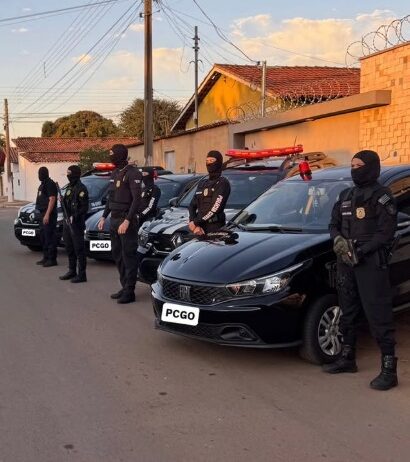 Duas integrantes de grupo conhecido como "Irmãs Metralha" são presas suspeitas de furtos em Goiás e no DF