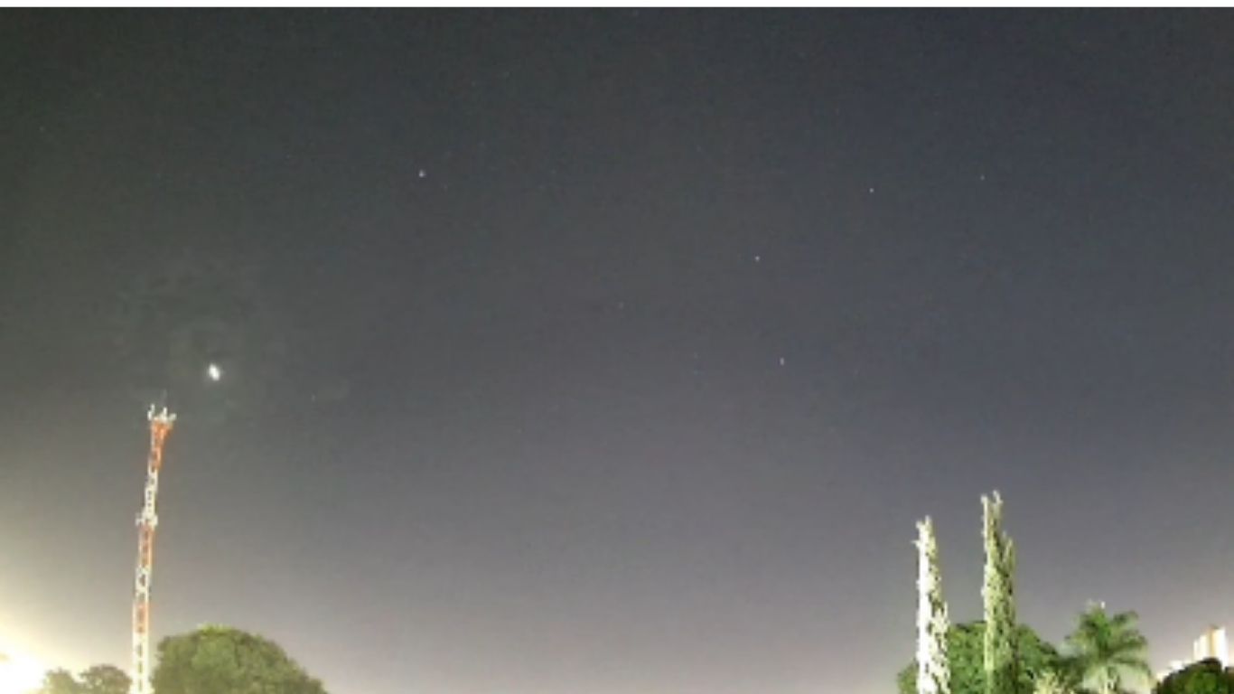 Vídeo de chuva de meteoros visto de Goiânia encanta internautas