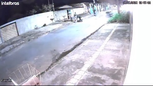 Veículo envolvido em atropelamento é encontrado; mulher acaba presa por tráfico em Aparecida de Goiânia