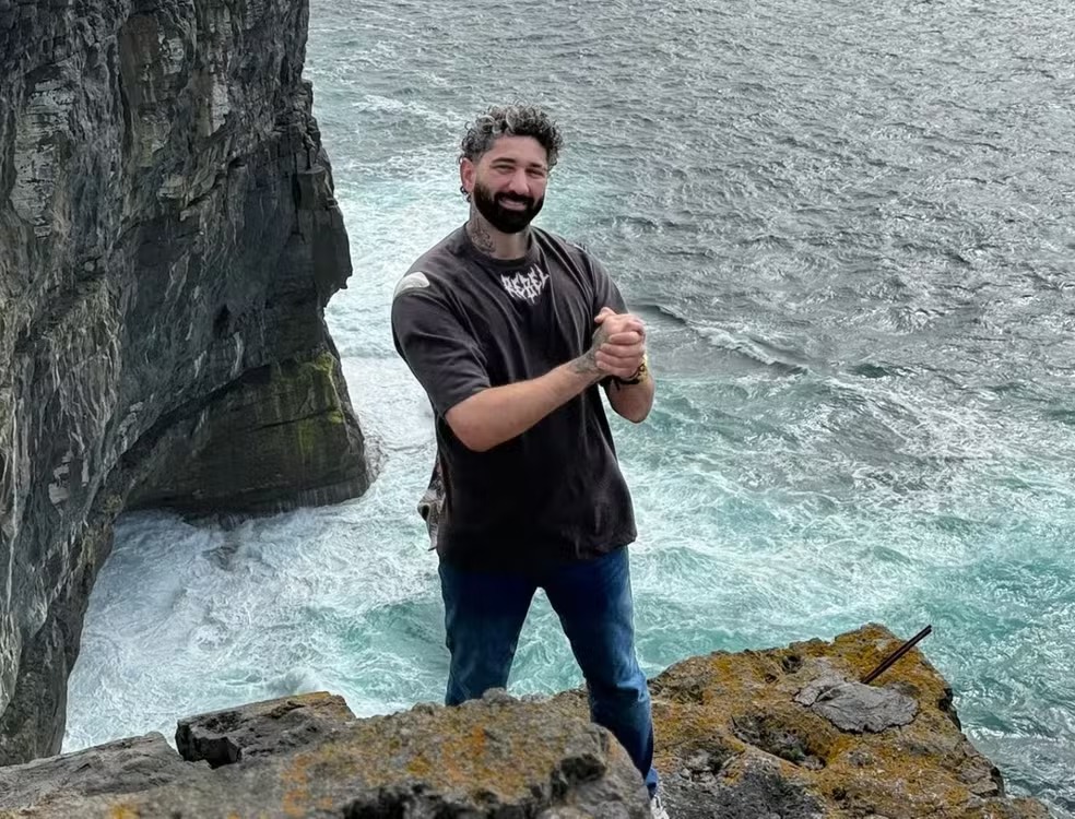 Ex-jogador com passagem por clube de Goiás morre após acidente com scooter na Irlanda