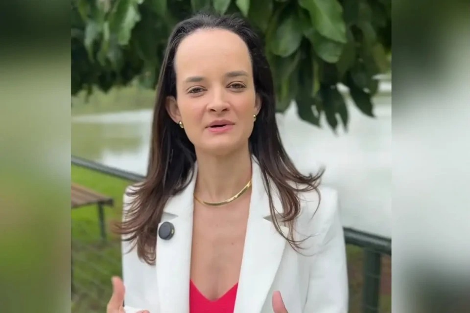 Após ter vídeos manipulados, médica relata drama vivido nas redes sociais: "assustador"