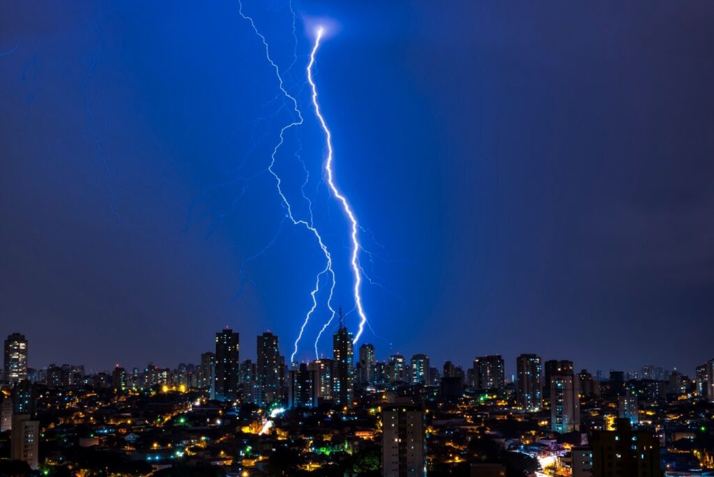 Super El Niño pode intensificar calor e tempestades em Goiás no segundo semestre