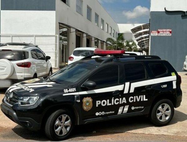 Mulher é presa após se passar por delegada, PM e advogada em Goiânia