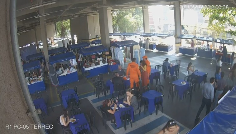 Vídeo: bombeiros salvam mulher que sofreu engasgo dentro do TJGO