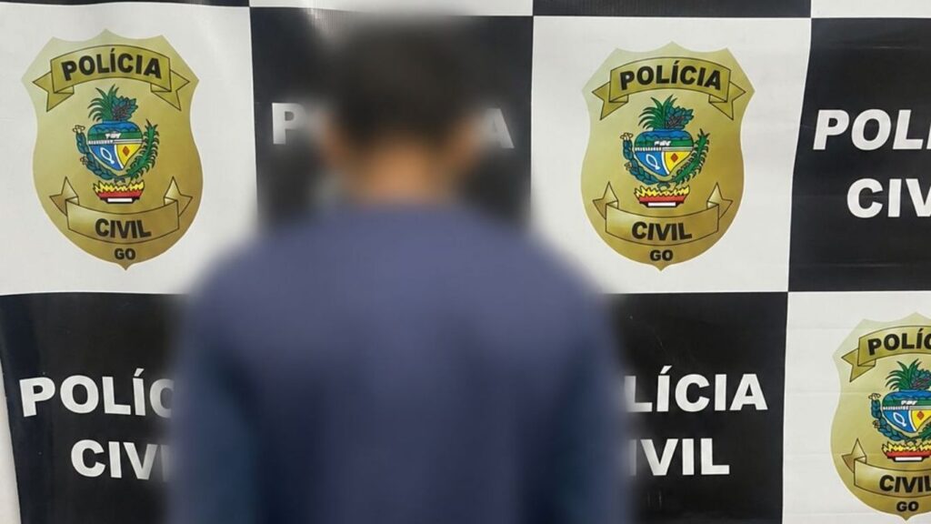 Criança de 7 anos era colocada de joelhos e teria sido agredida com cabo de carregador e cinto pelo padrasto em Trindade
