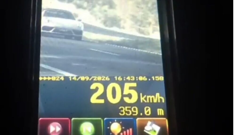Carro é flagrado a mais de 200 km/h na BR-153, em Morrinhos