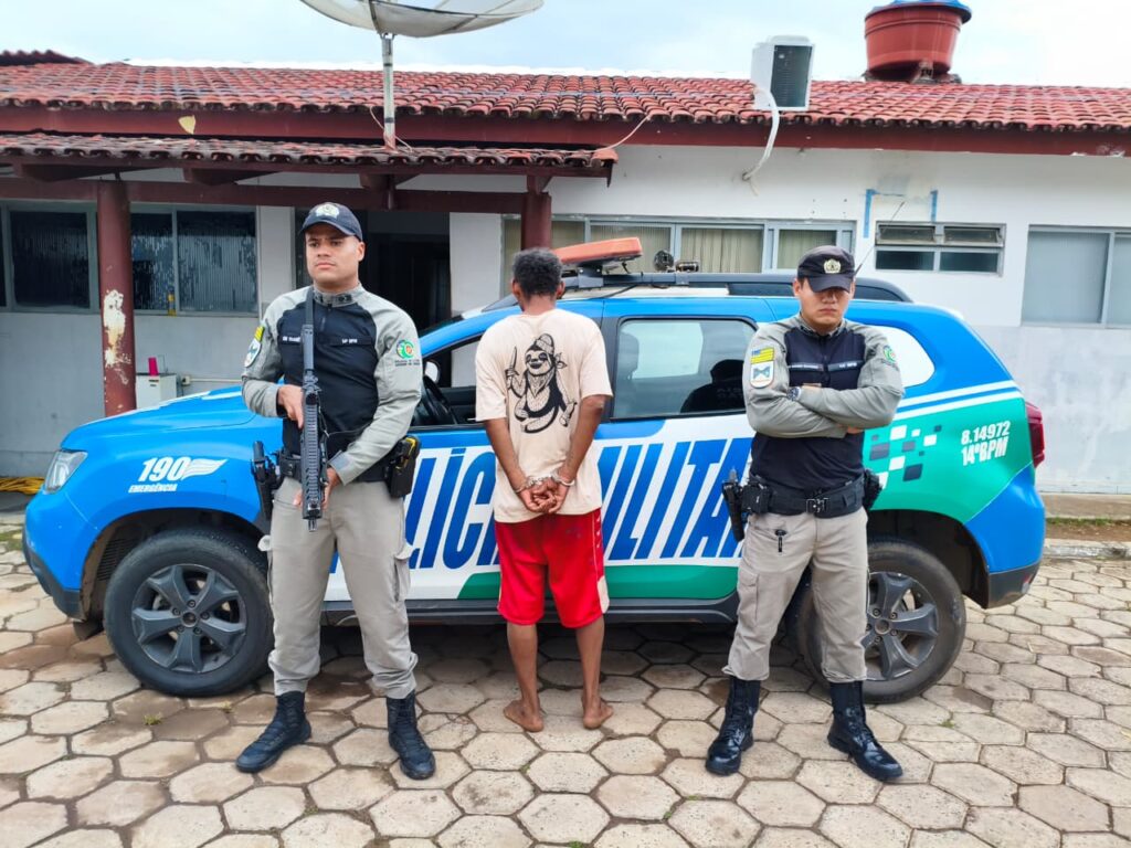 Nem a igreja escapou: homem é preso suspeito de furtar celular dentro de paróquia em Goiás
