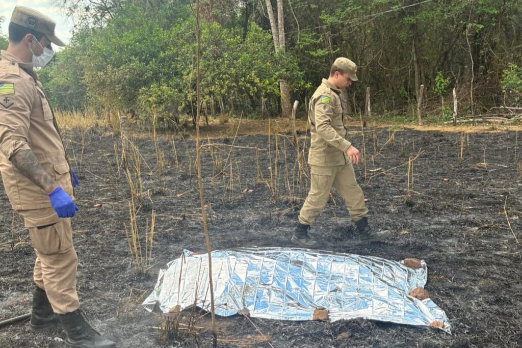 Idoso de 65 anos é encontrado morto após incêndio em área rural de Piracanjuba, em Goiás