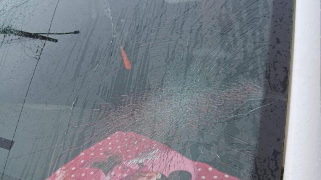 Mulher é agredida enquanto segurava neto no colo e tem carro danificado pelo companheiro em Rio Verde