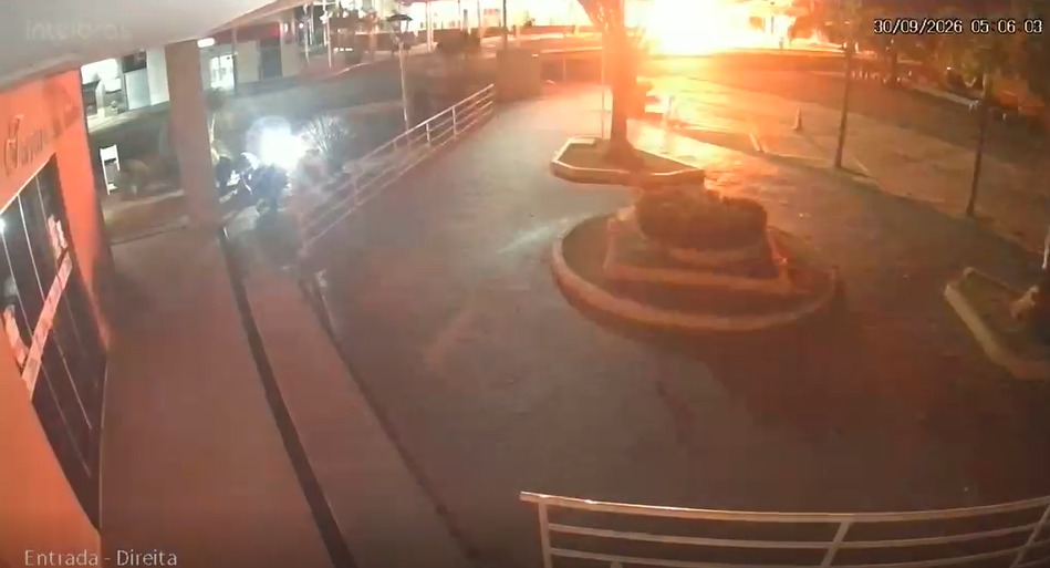 Vídeo mostra momento em que explosão destrói lanchonete da Rodoviária de São Simão