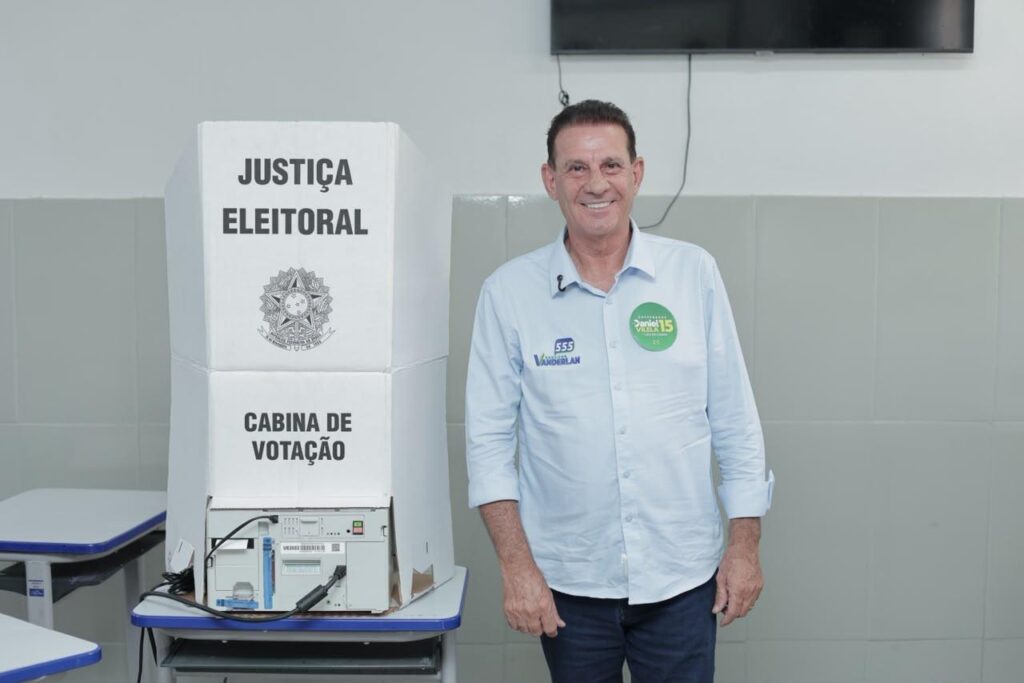 Vanderlan Cardoso vota em Goiânia e defende atuação com ‘equilíbrio’ no Senado