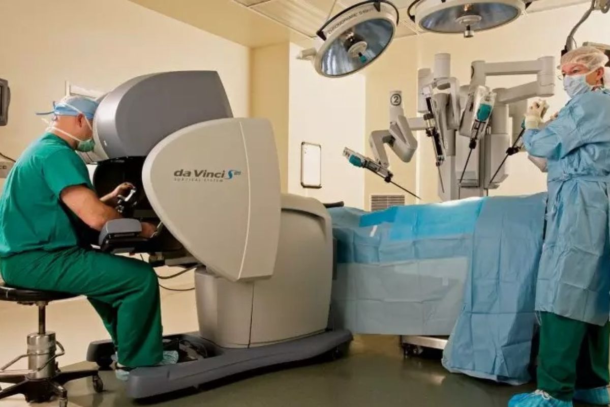 Mater Dei Goiânia realiza primeira cirurgia robótica para tratar endometriose