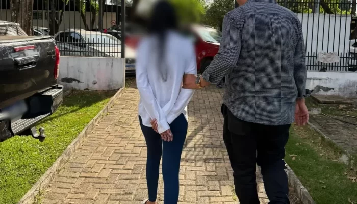 Funcionária é presa suspeita de desviar mais de R$ 137 mil de empresa em Goiânia