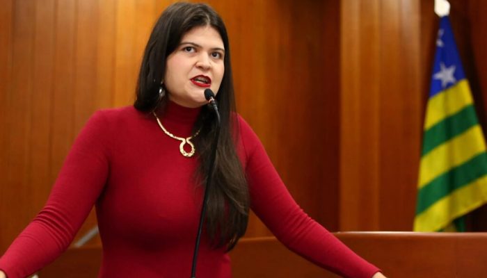Aava Santiago tem mandato cassado pelo TRE-GO e promete recorrer da decisão
