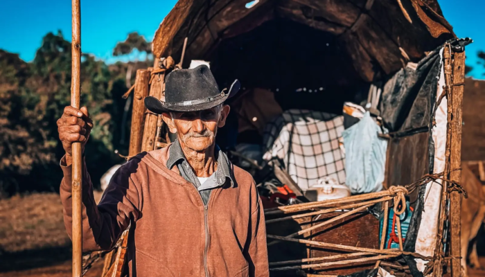 Série documental acompanha carreiro de 90 anos durante de Orizona a Romaria do Divino Pai Eterno, em Trindade