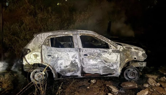 Homem morre carbonizado após ficar preso em cerca ao tentar fugir de carro em chamas em Goiânia