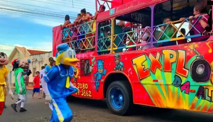 Imagem mostra carreta furacão. (Foto: Reprodução/Youtube)