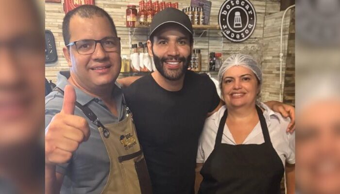 Gusttavo Lima é visto em bar de Goiânia durante dia de folga